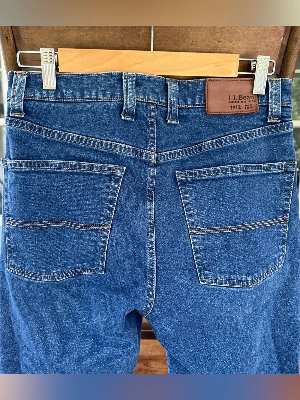 L.L. Bean 1912 Standard Fit Straight Leg Dark Wash Blue Jeans 30x32